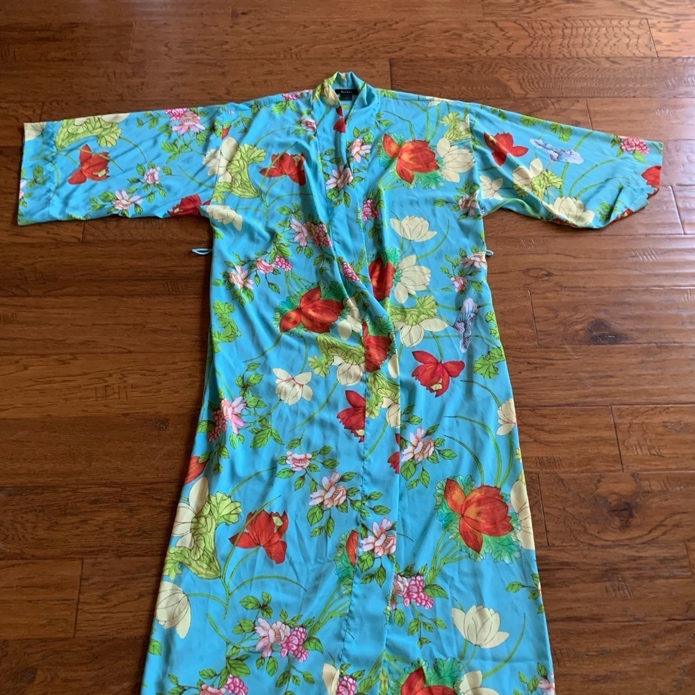 Notations Blue‎ Floral Robe - Picture 10 of 10